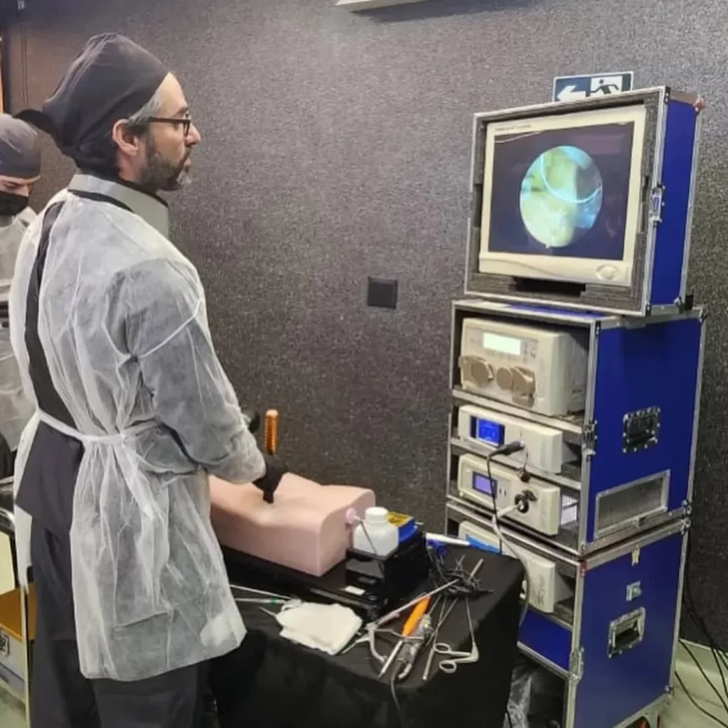 Curso Endoscopia Biportal de Coluna - Experiência Hospitalar​ -1